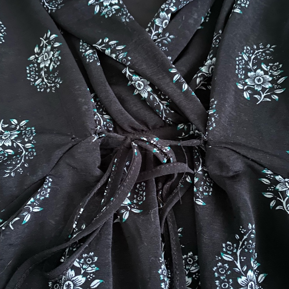 Black Floral Long 3/4 Sleeve Tunic - Picture 5 of 5